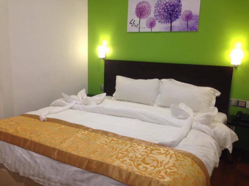 Hotel Zamburger Nur Ramadhan - Previously G Home Hotel Kota Bharu Dış mekan fotoğraf
